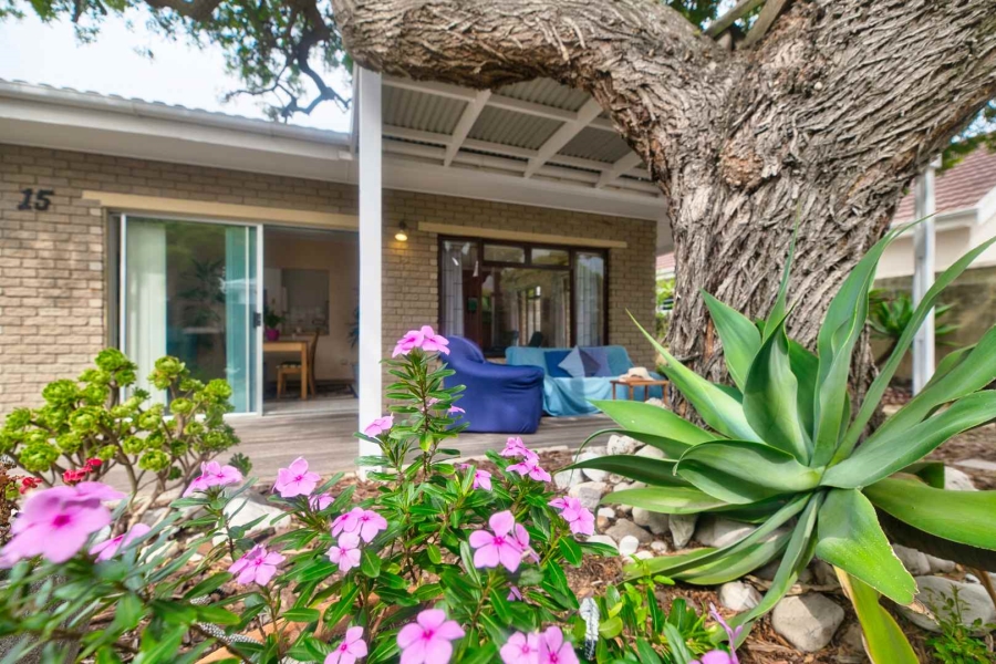 3 Bedroom Property for Sale in Voelklip Western Cape